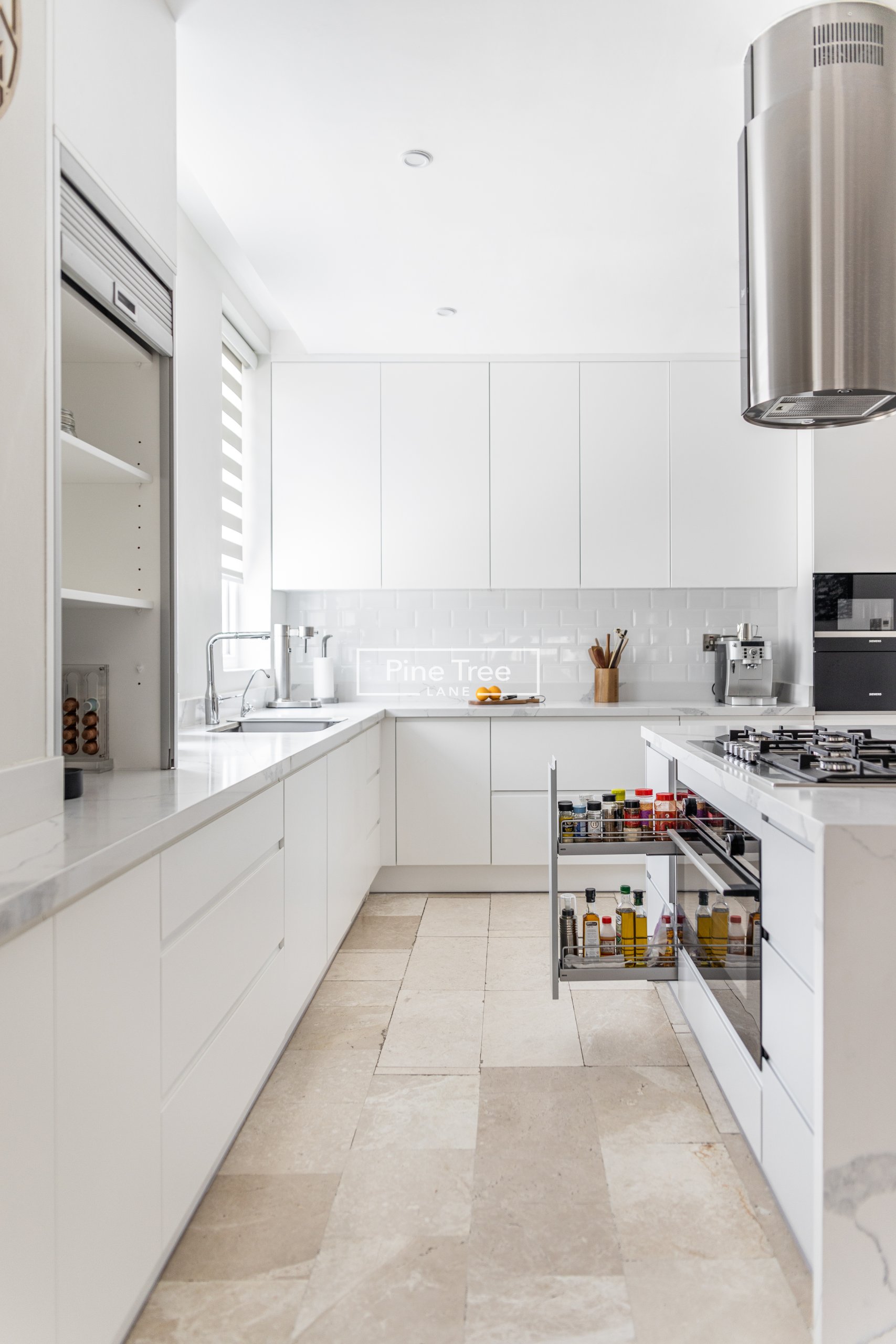 U shape Kitchen with white joinery