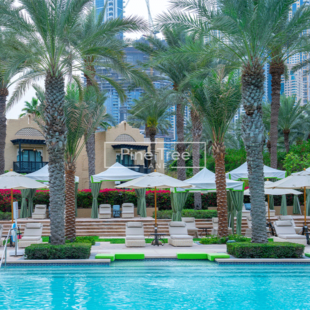 Custom outdoor upholstery built for sun and moisture resistance