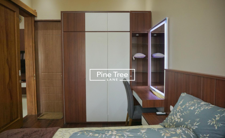 L-Shaped Corner Wardrobe Design